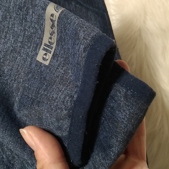 Ellesse Zip Up Jacket Like New Womens Small/Boys Large (X-51 CRATE) - Picture 5 of 13